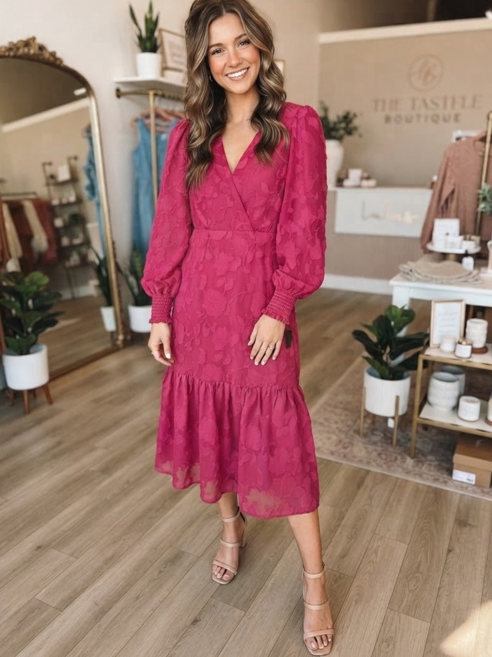 $99 NWT Lulus Essential Grace Magenta Chiffon Embroidered Midi Dress M